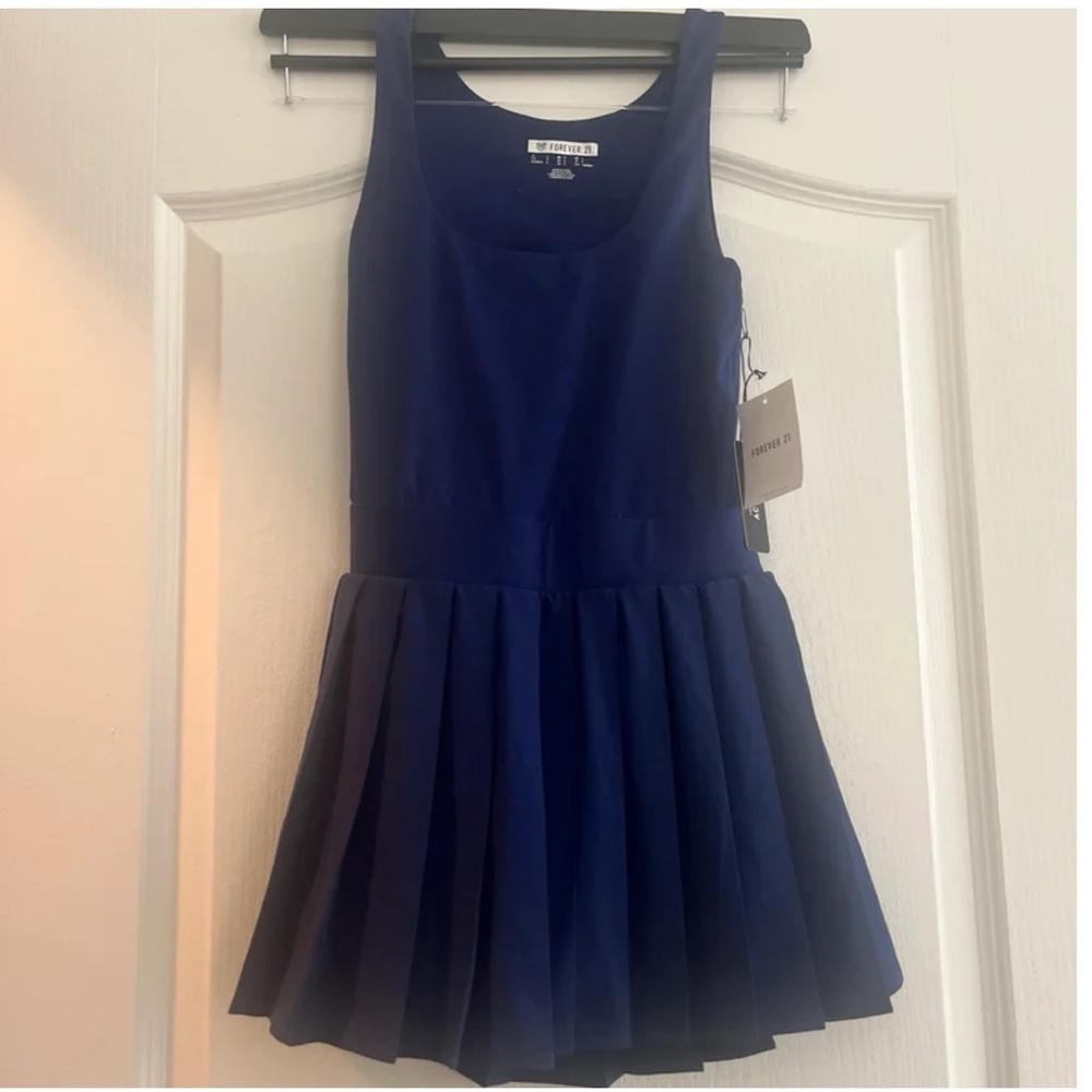 Forever 21 Navy Pleated Skort